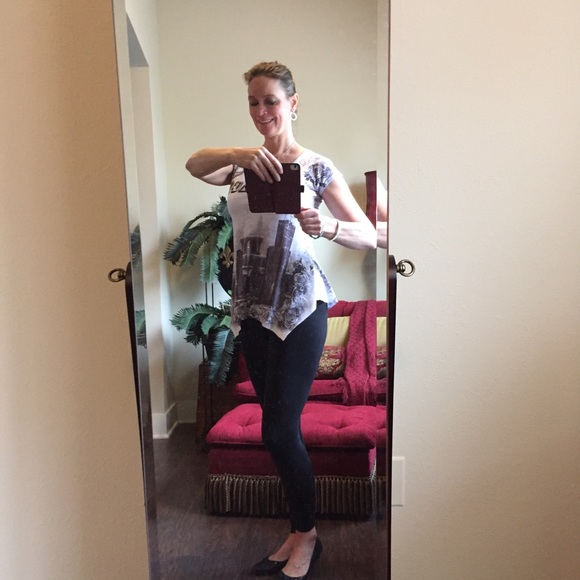 Chicago Top - Picture 3 of 7